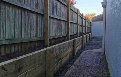 treatedPinesleeperretaingwalls