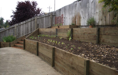 retaining-wall-treated-pine-sleepers-1